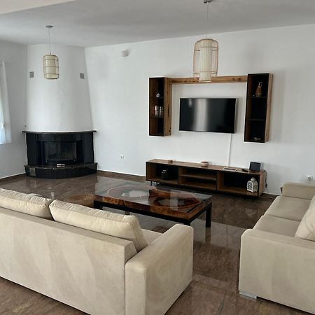 Villa Ellania Milos 아다마스 외부 사진